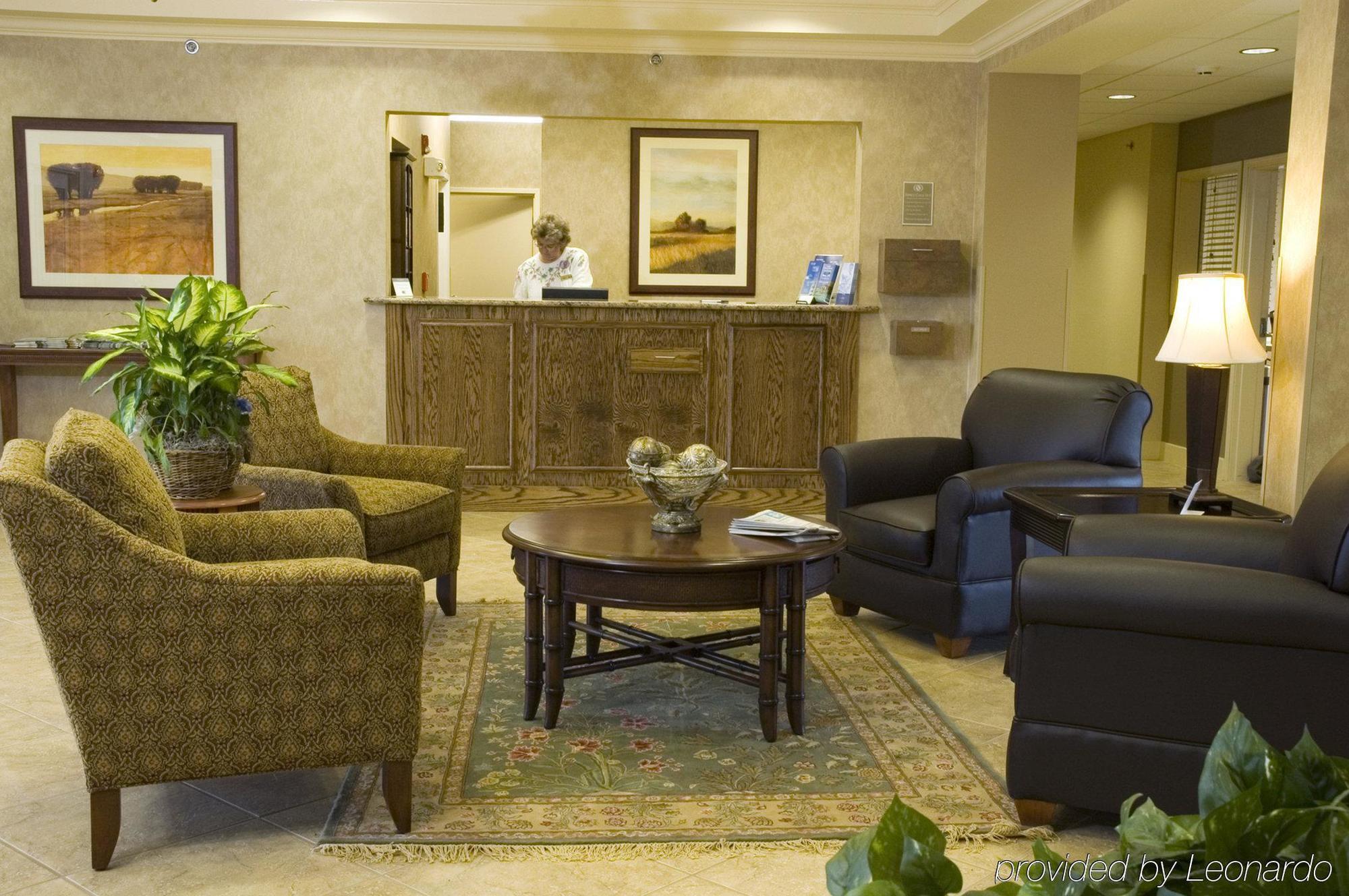 Candlewood By Ihg Hotel Springfield