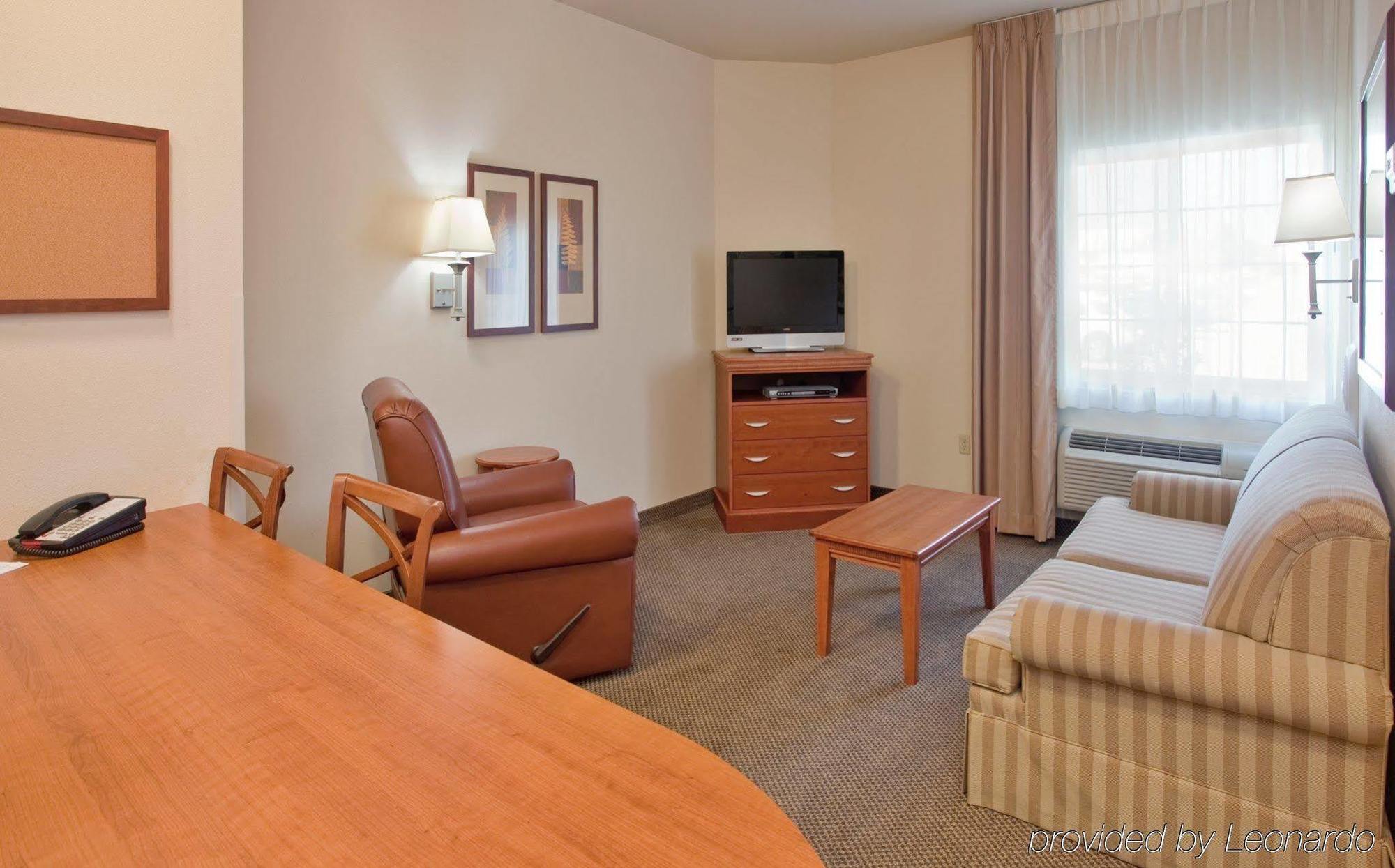 Hotel Candlewood By Ihg 2*